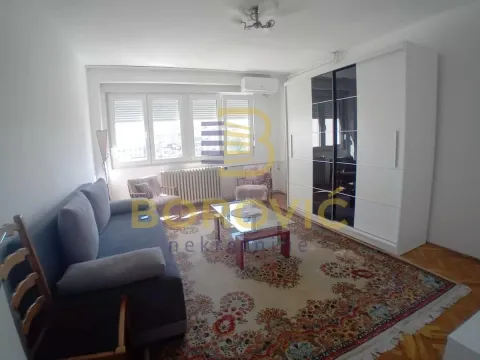 Izdavanje, dvosoban stan, 52m², Kalenić Pijaca, Vračar Sve Podlokacije