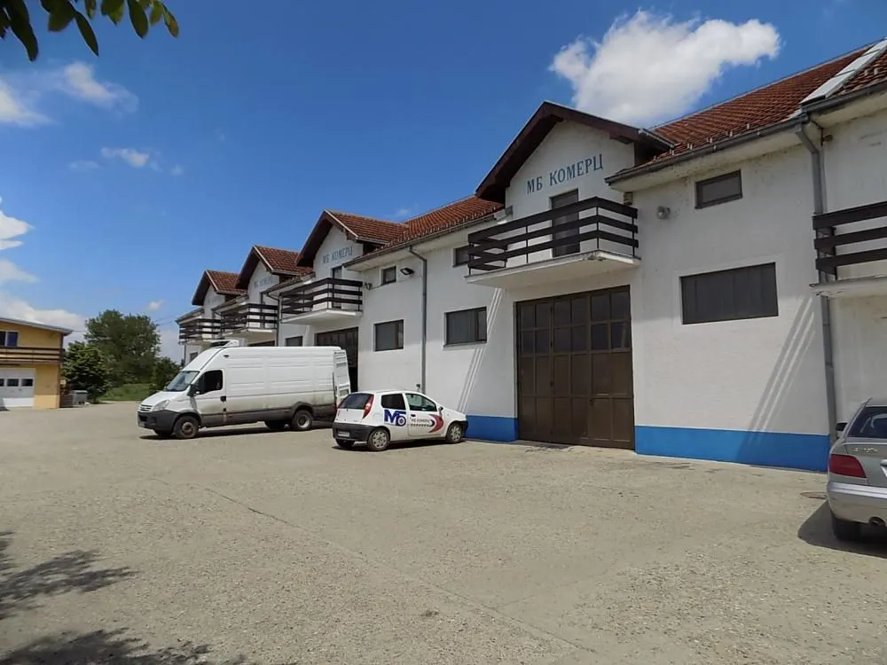 Rent, office space, 2000m², 7. juli, Paraćin