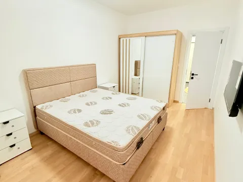 Rent, two bedroom apartment, 79m², Malo Brdo, Podgorica - image 9