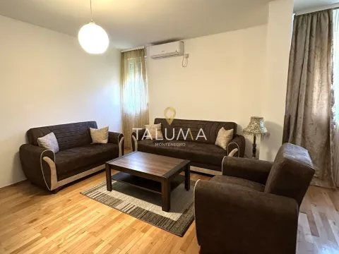 Izdavanje, jednosoban stan, 59m², Blok 5, Podgorica - image 10