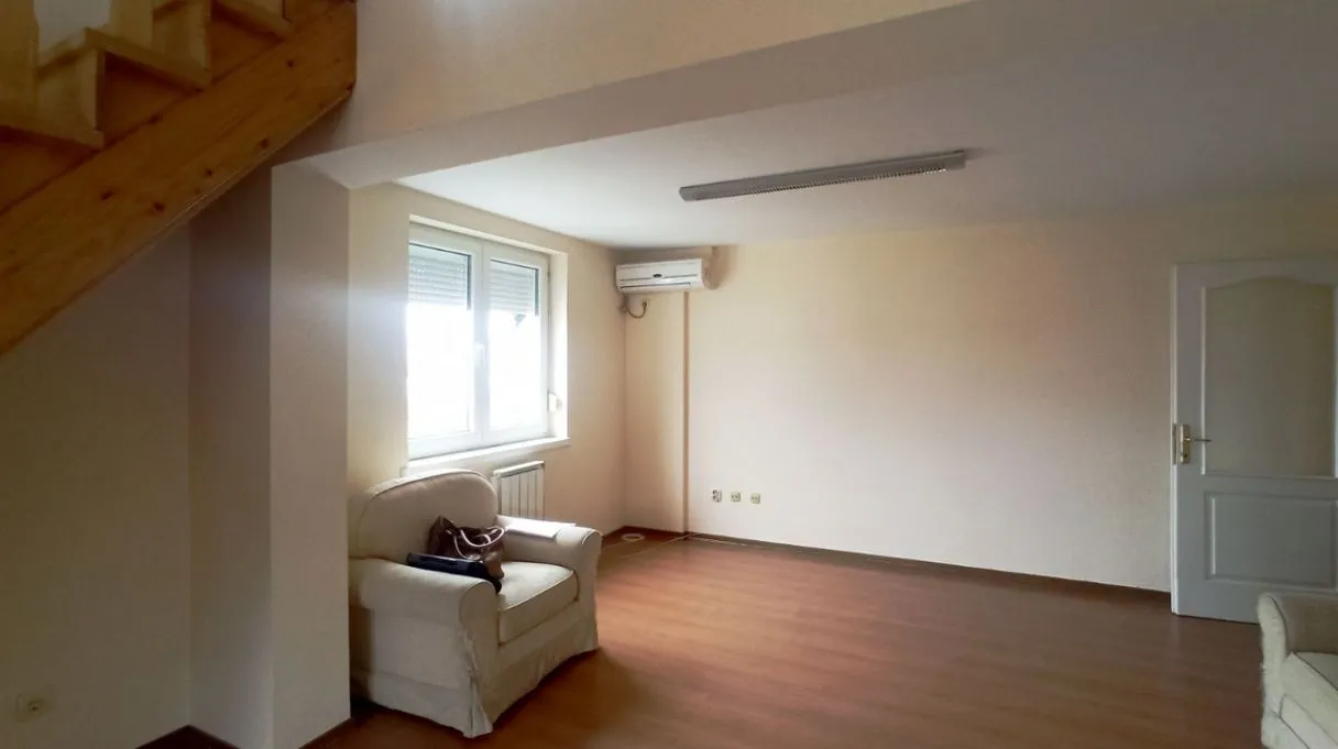 Prodaja, dvosoban stan, 77m², Banja Koviljača, Loznica