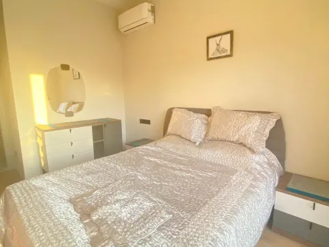 Izdavanje, trosoban stan, 130m², Herceg Novi, Crna Gora - image 13