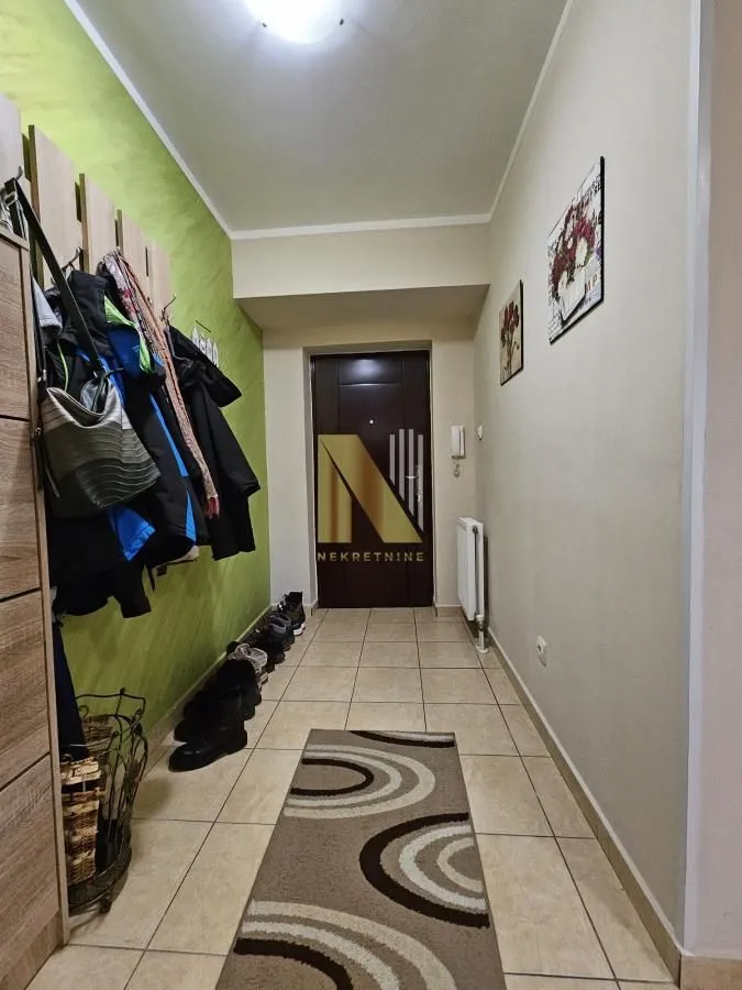 Prodaja, trosoban stan, 68m², Nova Detelinara, Novi Sad Sve Podlokacije