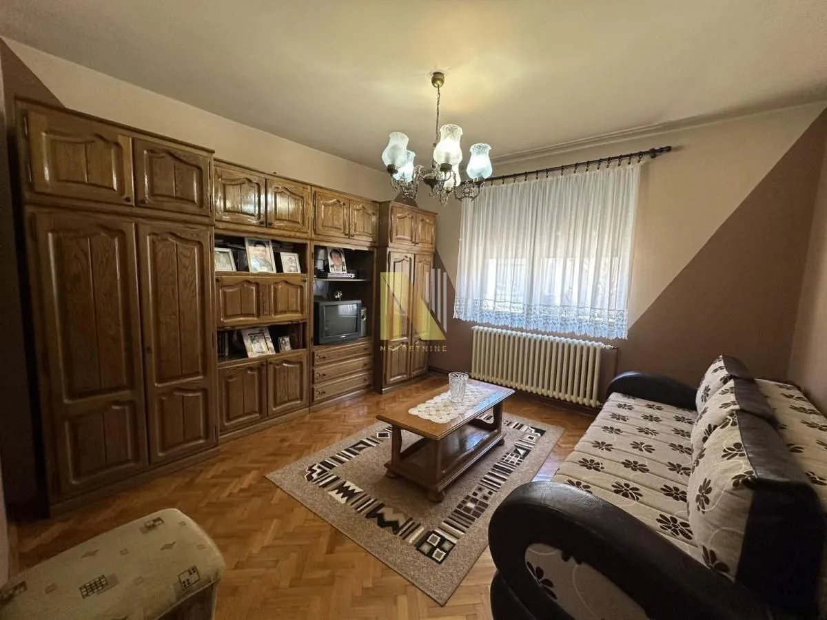 Prodaja, kuća, 175m², Centar, Zrenjanin