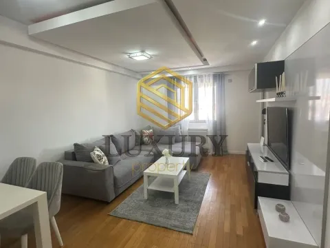 Prodaja, jednosoban stan, 51m², Stari Aerodrom, Podgorica - image 8