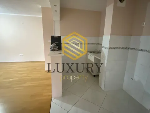 Izdavanje, dvosoban stan, 70m², Zabjelo, Podgorica - image 7