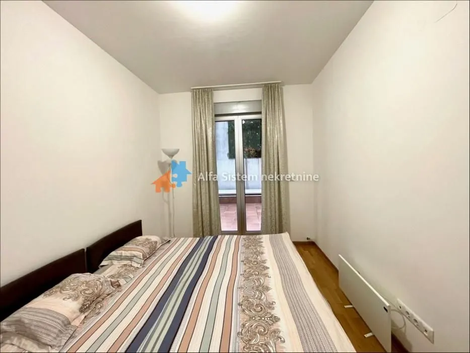 Rent, two bedroom apartment, 45m², Severni Bulevar, Zvezdara Sve Podlokacije