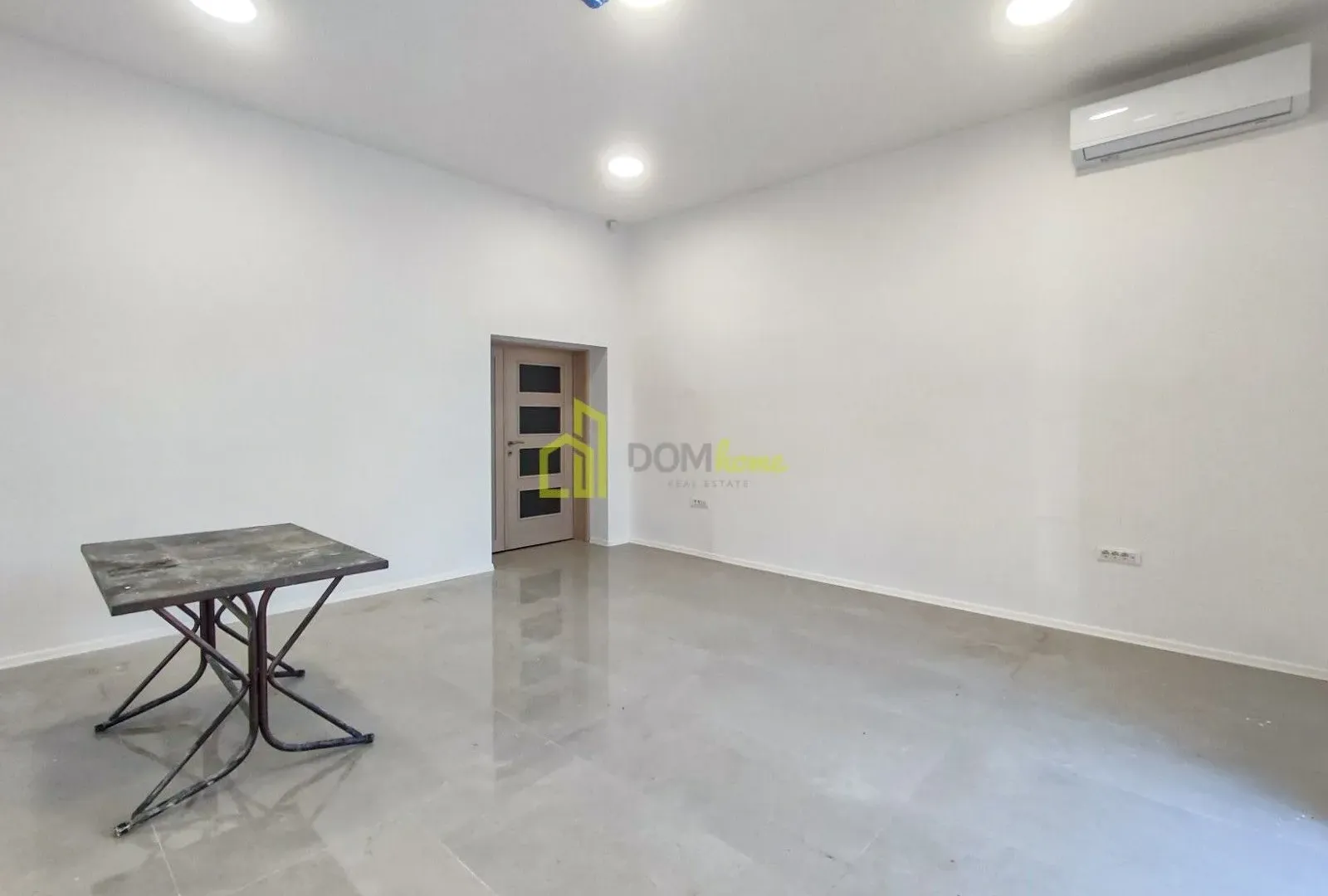 Rent, office space, 55m², Centar, Podgorica