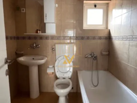 Izdavanje, dvosoban stan, 63m², Drac, Podgorica - image 8