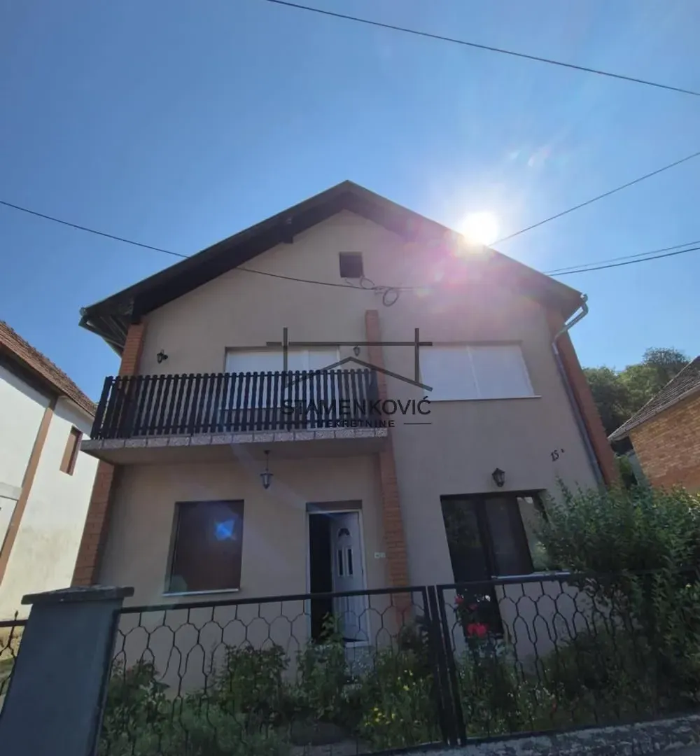 Prodaja, kuća, 220m², Sremski Karlovci, Novi Sad