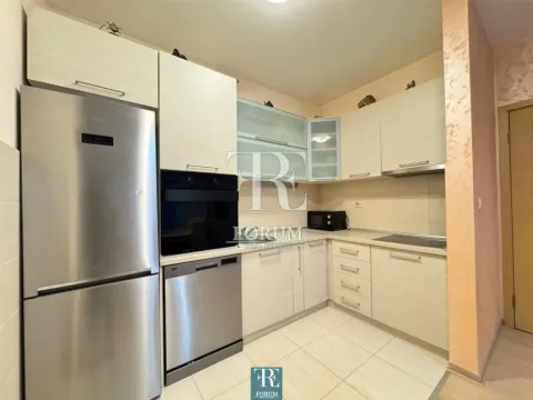 Izdavanje, dvosoban stan, 70m², Blok 6, Podgorica - image 4