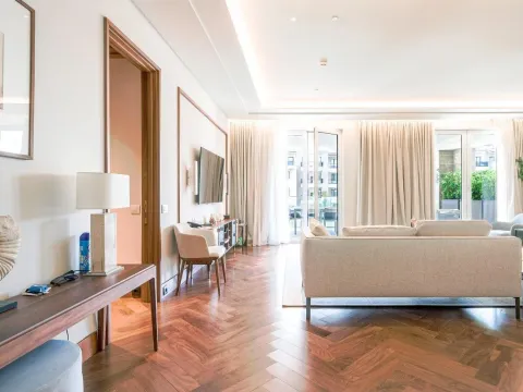 Prodaja, dvosoban stan, 183m², Tivat, Crna Gora - image 2