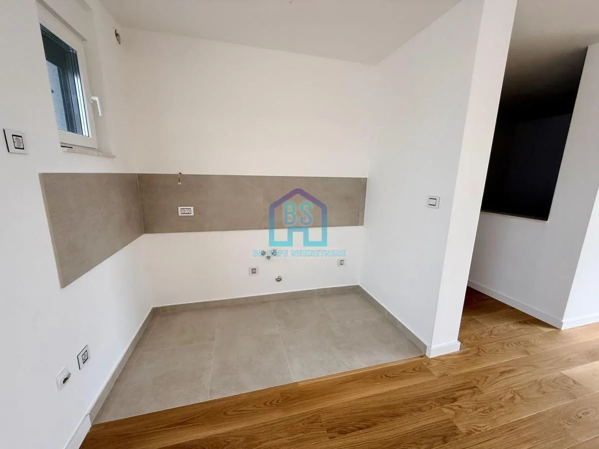 Prodaja, stan, 174m², Telep, Novi Sad Sve Podlokacije