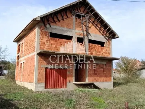 Prodaja, kuća, 180m², Lisović, Barajevo - image 2