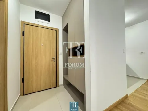 Izdavanje, jednosoban stan, 50m², City Kvart, Podgorica - image 6