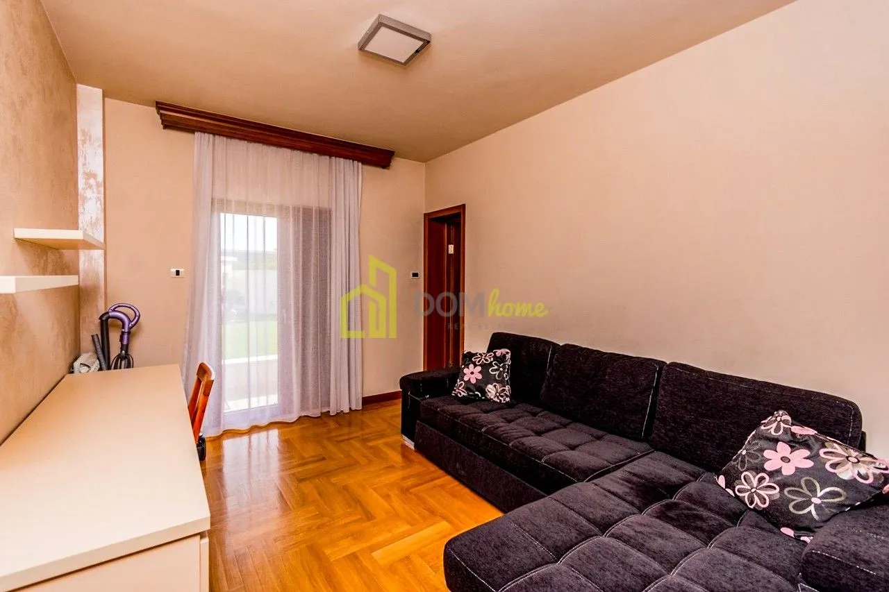 Rent, house, 600m², Zeta, Podgorica