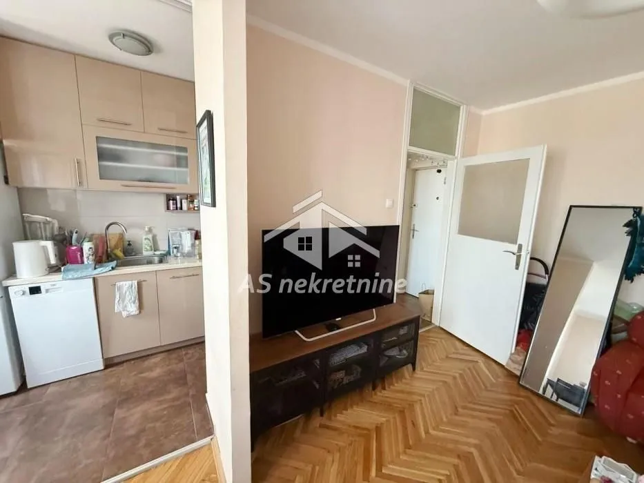 Izdavanje, stan, 62m², Novi Beograd Sve Podlokacije, Beograd