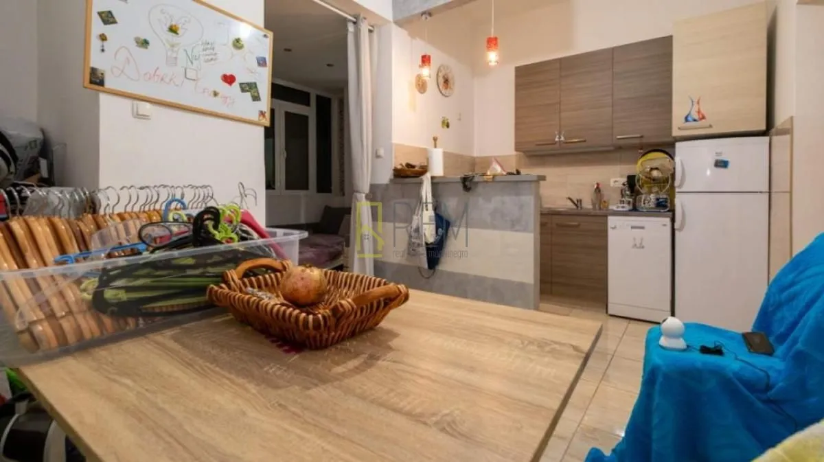 Prodaja, dvosoban stan, 70m², Centar, Podgorica