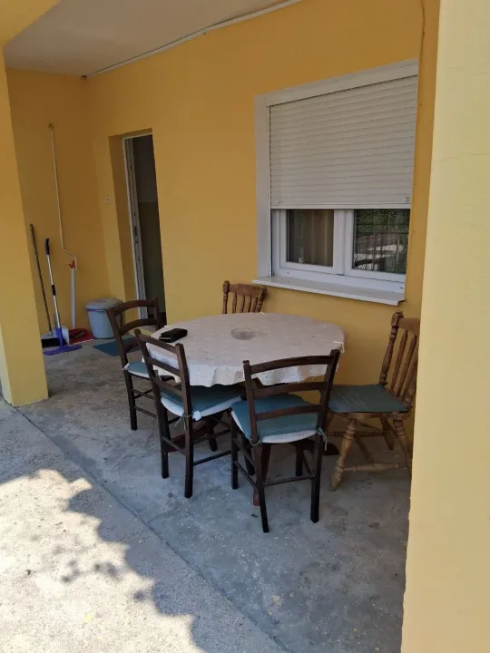 Rent, two bedroom apartment, 80m², Kalimanj, Tivat