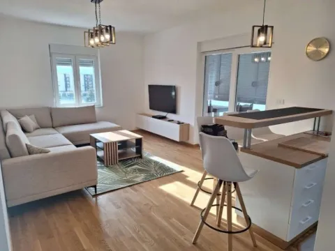 Izdavanje, stan, 63m², City Kvart, Podgorica