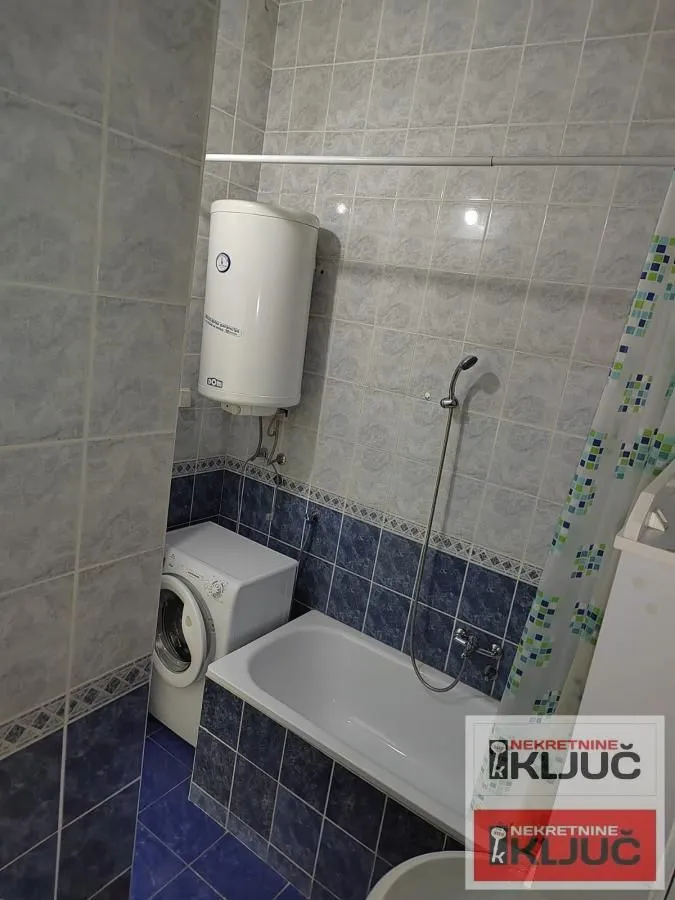 Prodaja, dvosoban stan, 54m², Grbavica, Novi Sad Sve Podlokacije