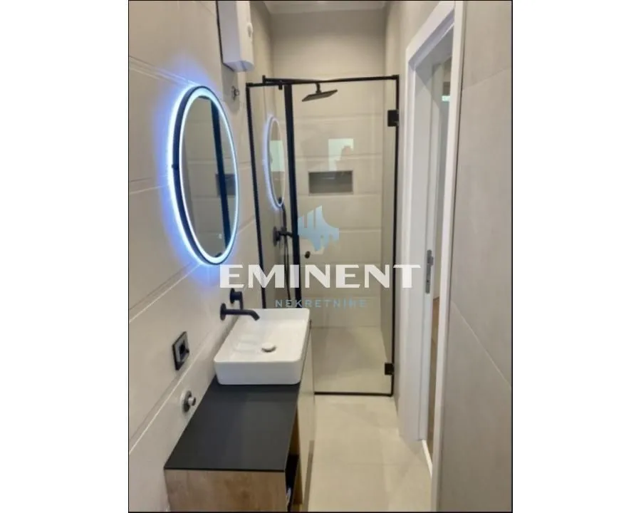 Izdavanje, jednosoban stan, 42m², Tašmajdan, Palilula Sve Podlokacije