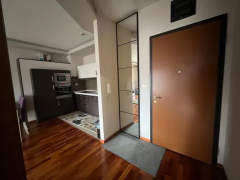 Rent, one bedroom apartment, 55m², City Kvart, Podgorica - image 7