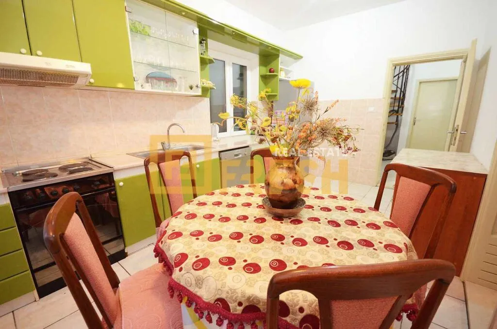 Prodaja, kuća, 253m², Tivat, Crna Gora