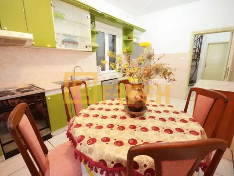 Prodaja, kuća, 253m², Tivat, Crna Gora - image 8