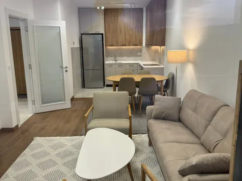 Stan in Tološka šuma