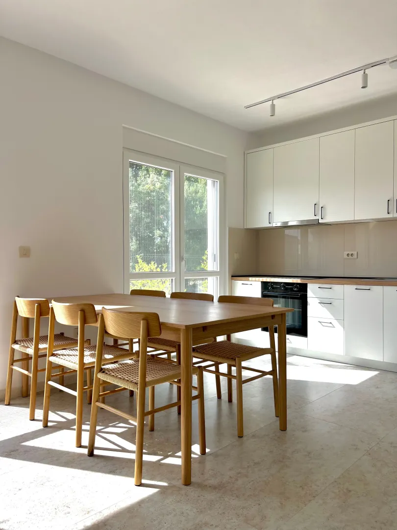 Prodaja, kuća, 250m², Hladna Uvala, Bar