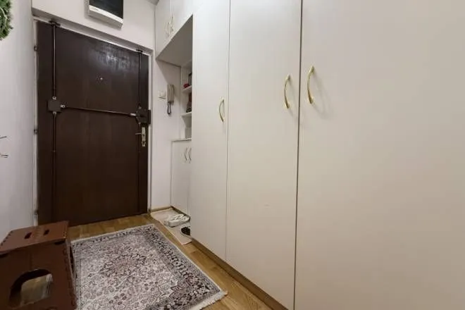 Prodaja, trosoban stan, 65m², Šumice, Beograd