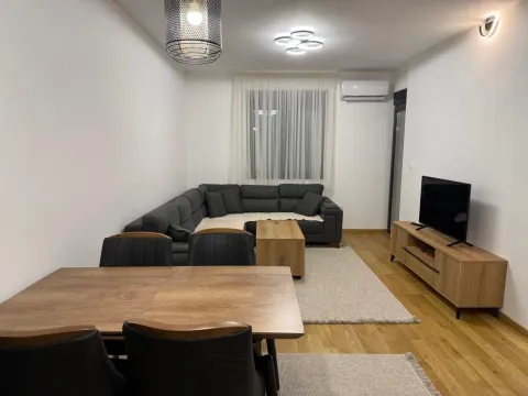 Rent, one bedroom apartment, 52m², Podgorica, Crna Gora - image 6