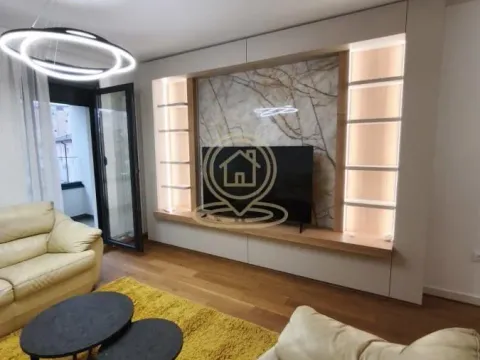 Izdavanje, trosoban stan, 65m², Južni Bulevar, Vračar Sve Podlokacije - image 3