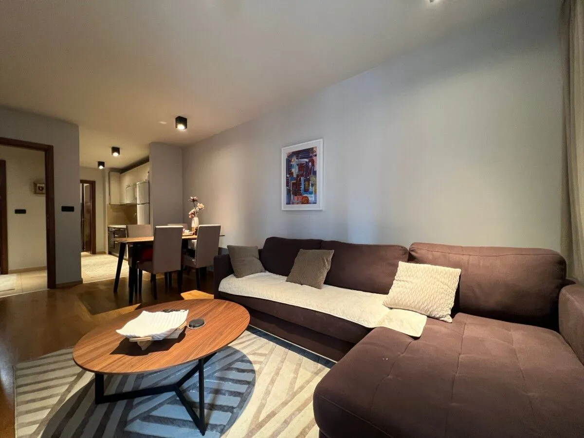 Izdavanje, jednosoban stan, 50m², Tološi, Podgorica