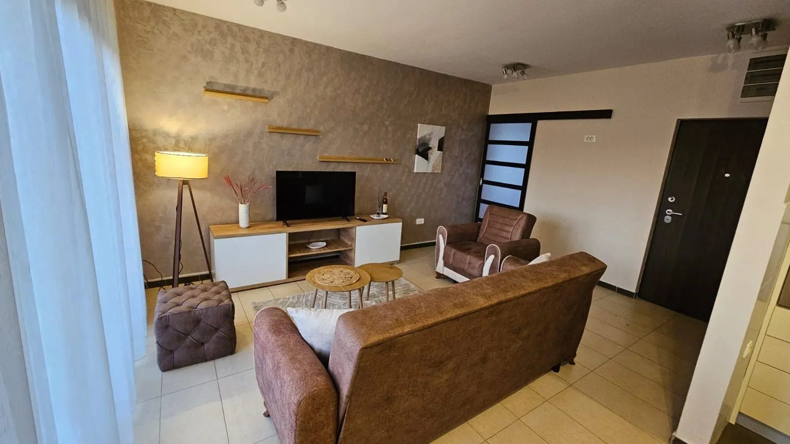 Rent, two bedroom apartment, 80m², Ljubović, Podgorica