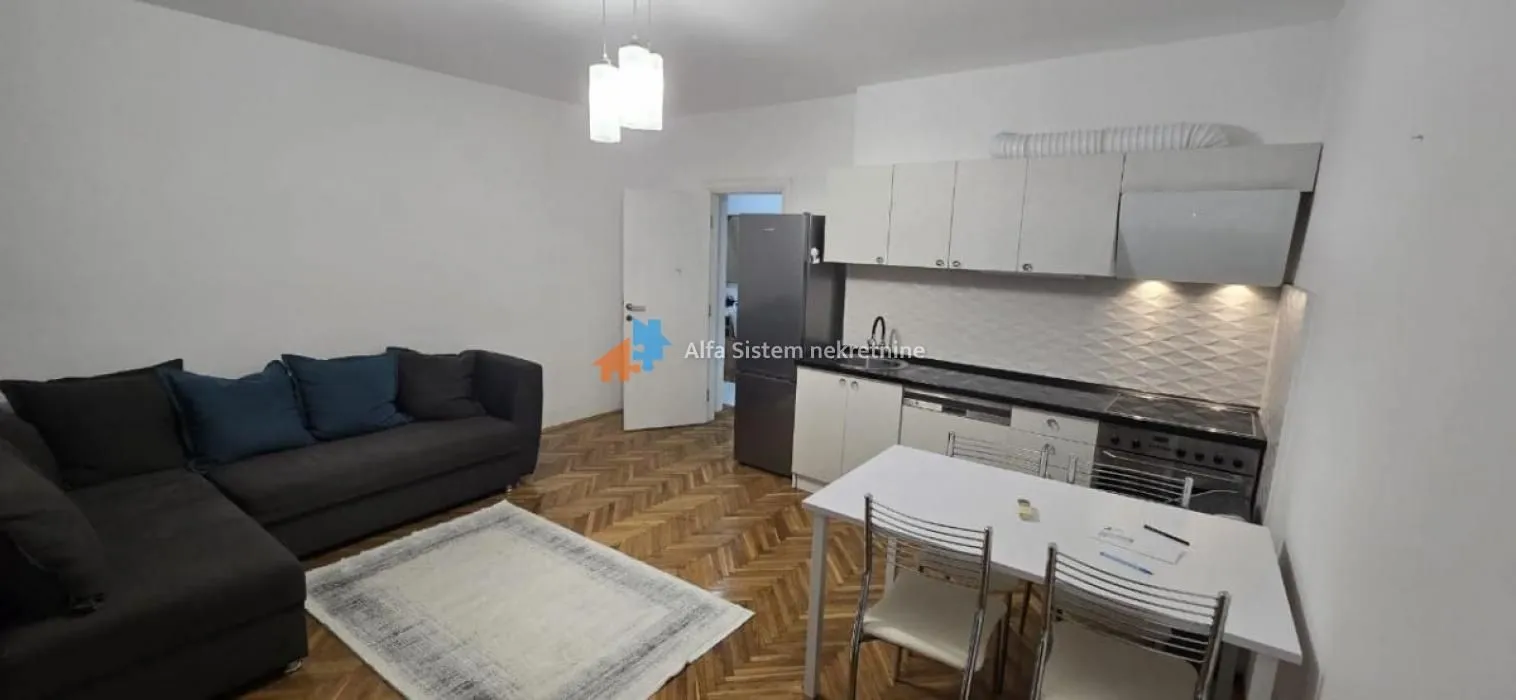 Izdavanje, stan, 60m², Đeram Pijaca, Beograd