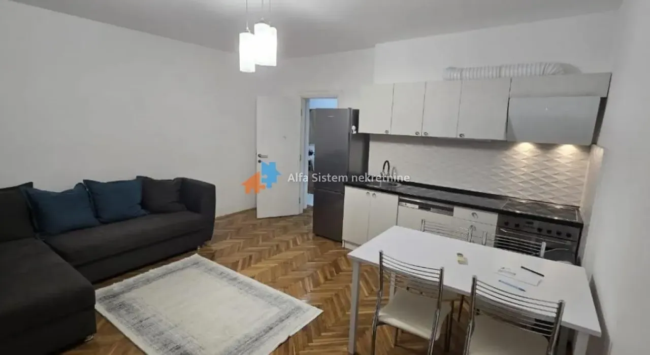 Izdavanje, stan, 60m², Đeram Pijaca, Beograd
