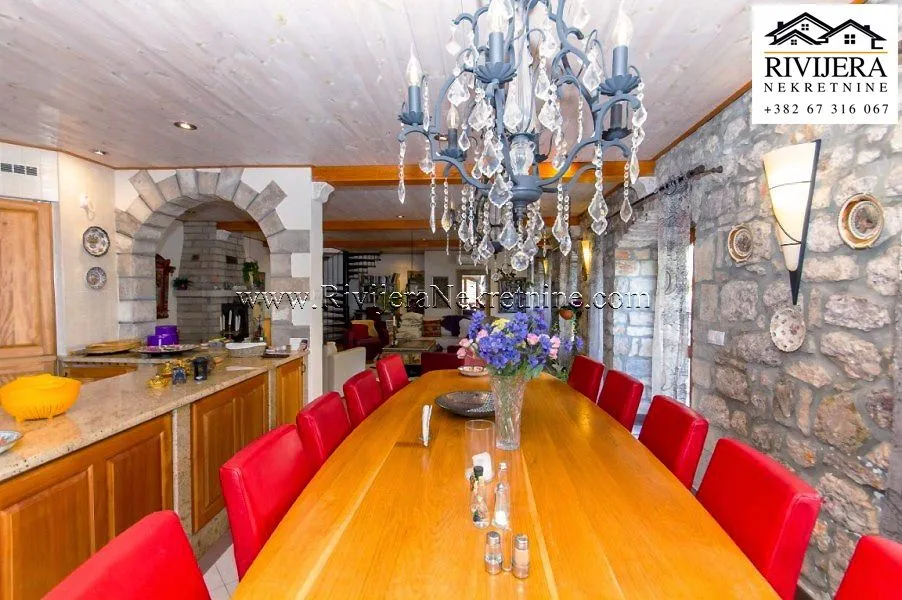 Prodaja, kuća, 226m², Podi, Herceg Novi