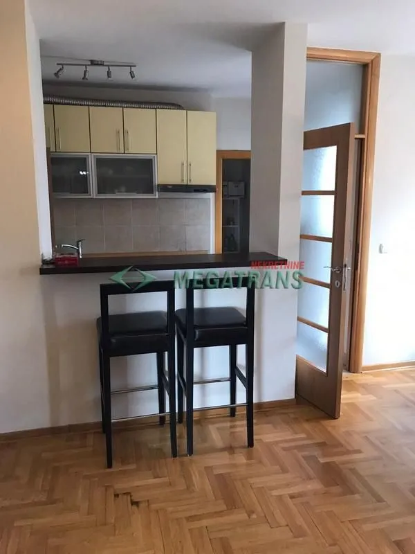 Izdavanje, trosoban stan, 97m², Novi Beograd Blok 29, Novi Beograd Sve Podlokacije