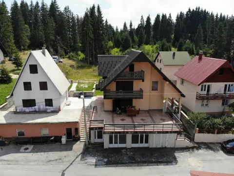 Sale, house, 242m², Žabljak, Crna Gora - image 2