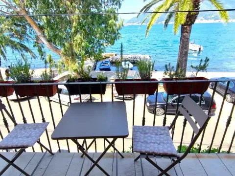 Izdavanje, stan, 80m², Tivat, Crna Gora