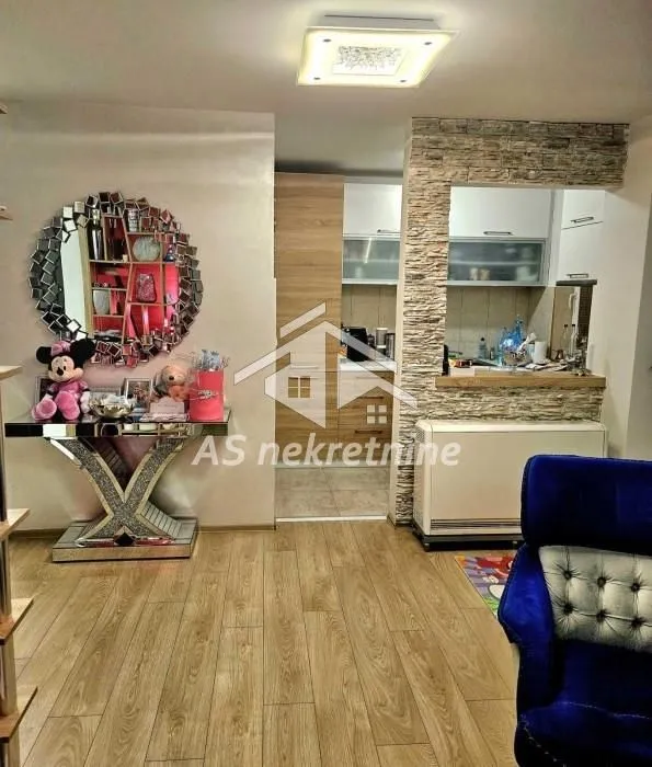 Izdavanje, trosoban stan, 80m², Bogoslovija, Palilula Sve Podlokacije