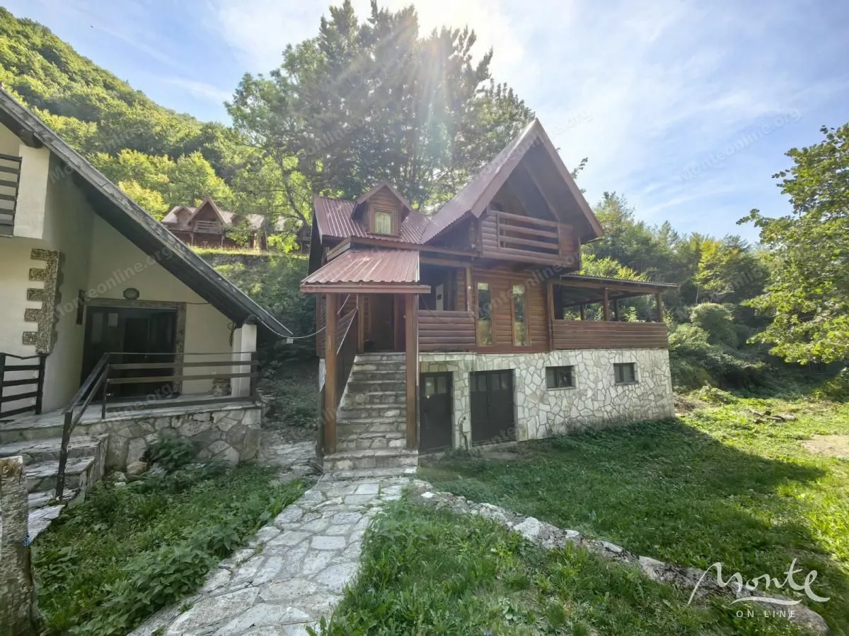 Prodaja, kuća, 219m², Kolašin, Crna Gora