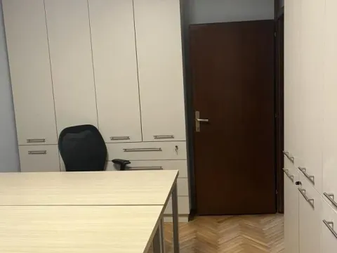 Izdavanje, stan, 110m², Savski Venac, Beograd - image 11