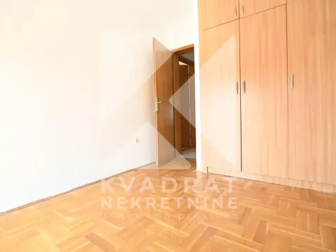Rent, two bedroom apartment, 84m², Stari Aerodrom, Podgorica - image 7
