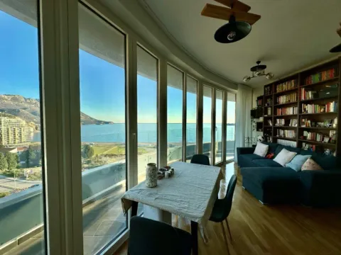 Sale, two bedroom apartment, 65m², Bečići, Budva - image 6