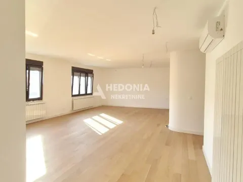 Sale, four bedroom apartment, 127m², Zemun Centar, Zemun Sve Podlokacije