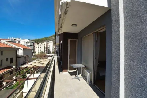 Sale, two bedroom apartment, 58m², Bečići, Budva - image 8