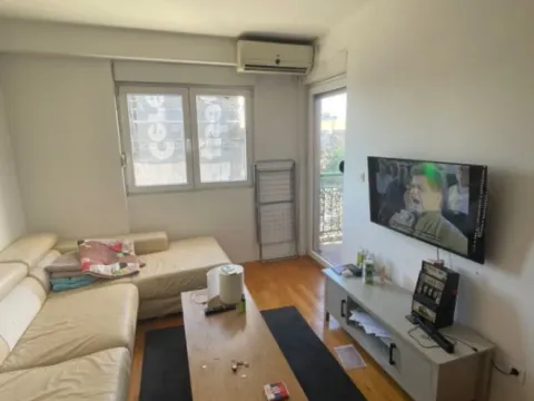 Izdavanje, jednosoban stan, 36m², Kod Big Fashion-a, Podgorica - image 3